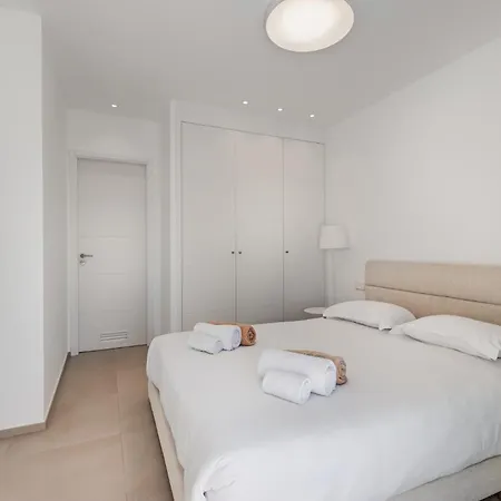 Semesterbostad Colinas - Tahona 3-2 Penthouse Jacuzzi & Pool View *